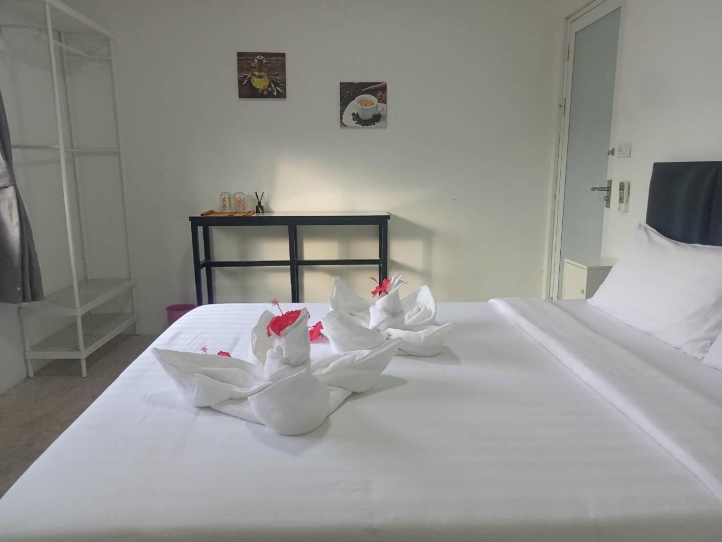 Baan Talay Hostel Ко Мак Екстериор снимка